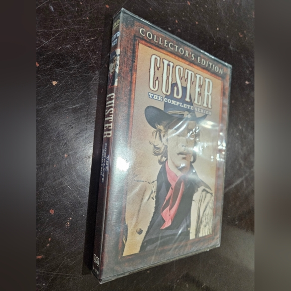 CUSTER Complete Series - Picture 3 of 3